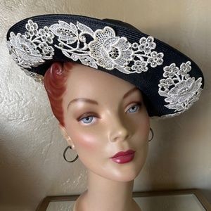 VALUABLE 1960S' DESIGNER JACK MCCONNELL NAVY STRAW  HAT + WHITE APPLIQUÉ